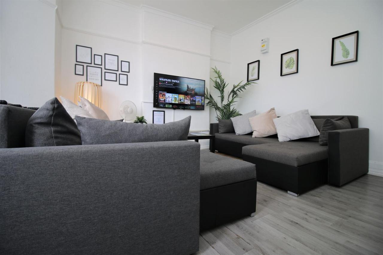 Free Local Parking - Fast Wifi - Sleeps 10 Guests By Property Promise Cardiff Exterior foto